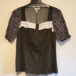 Nwt H by HALSTON Poplin Blouse Tulip Floral
Ditsy Print Eyelet Square Neckline